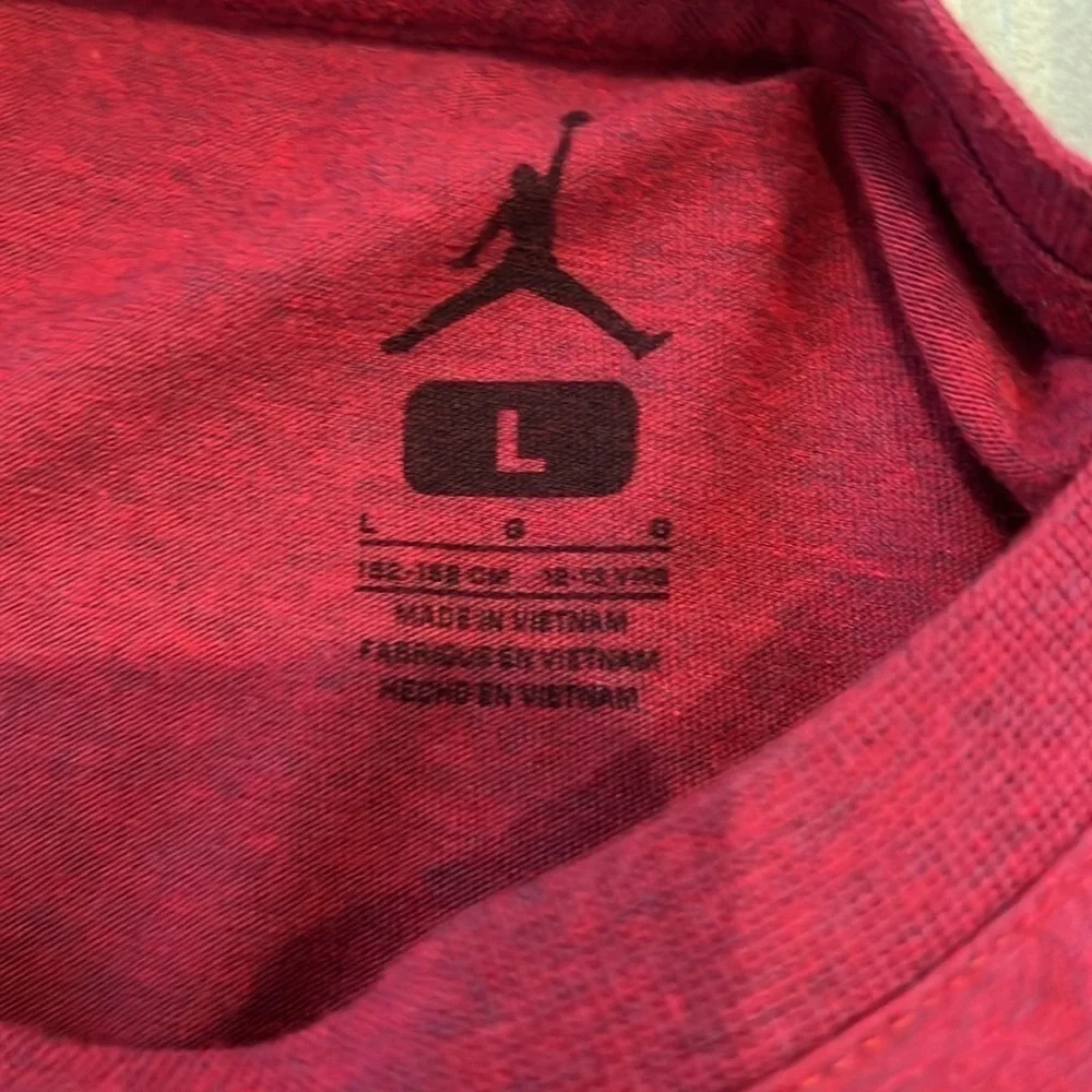 Nike Air Jordan Short Sleeve Tee!